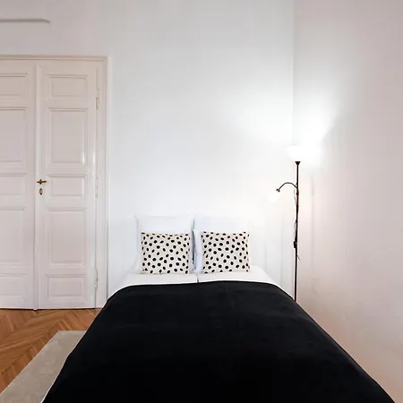 Klauzál 13 Apartmán *